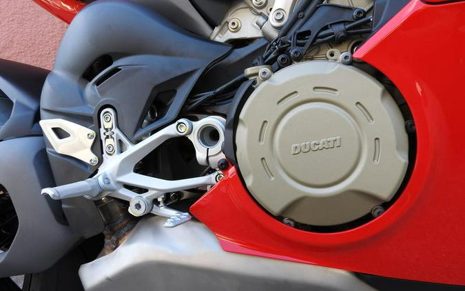 2025 Ducati Panigale V4 S Ducati Red