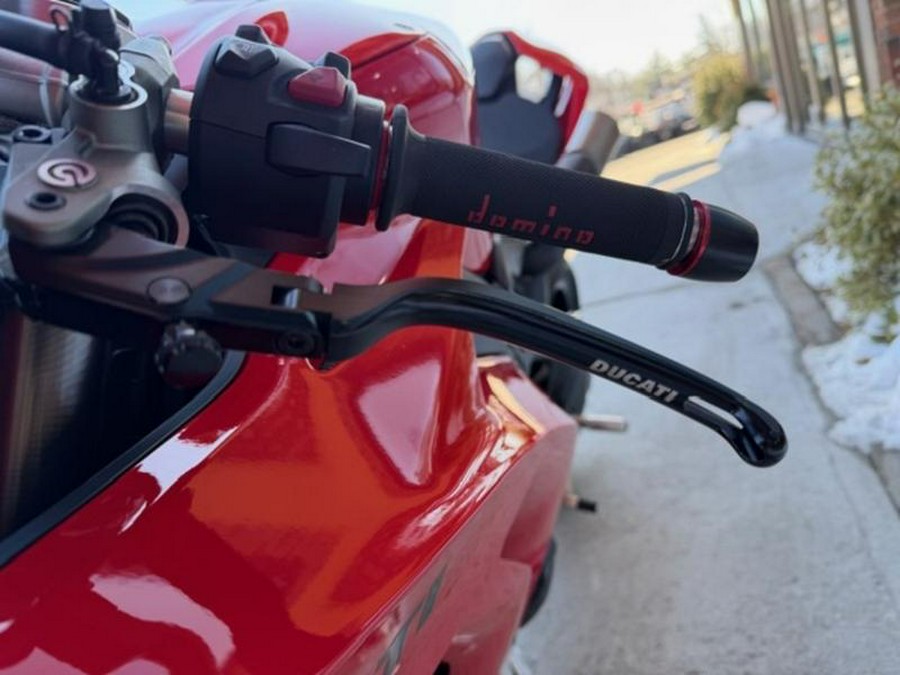 2023 Ducati Panigale V4 Ducati Red