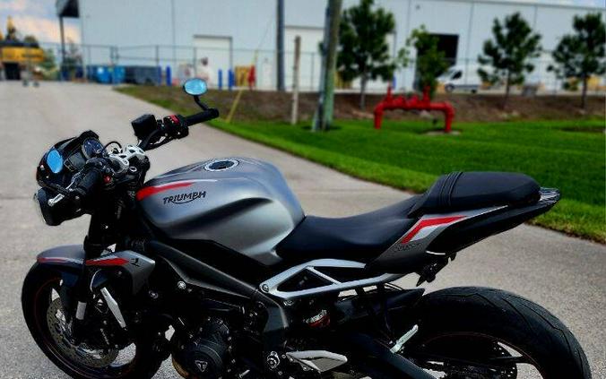 2022 Triumph STREET TRIPLE R STD/LOW