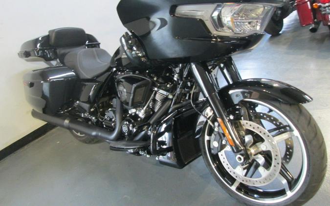 2024 Harley-Davidson® FLTRX - Road Glide®