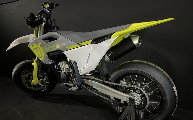 2024 Husqvarna® FS 450