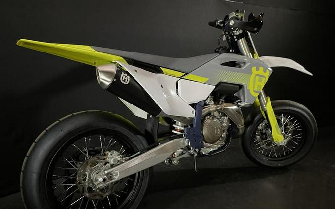 2024 Husqvarna® FS 450