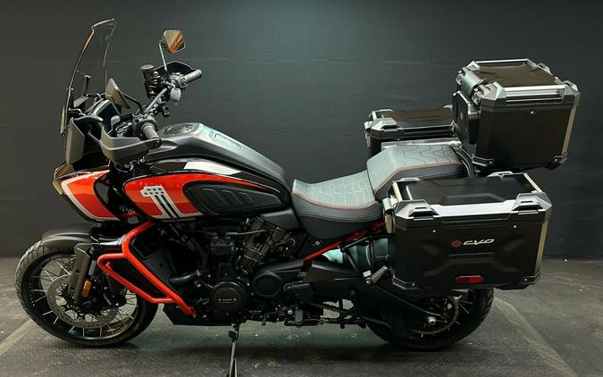 Harley-Davidson CVO™ Pan America® 2024 RA1250SE LEGENDARY ORNG