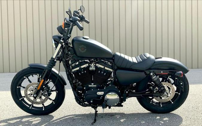 2022 Harley-Davidson Iron 883 Review [Air-Cooled Sportster]