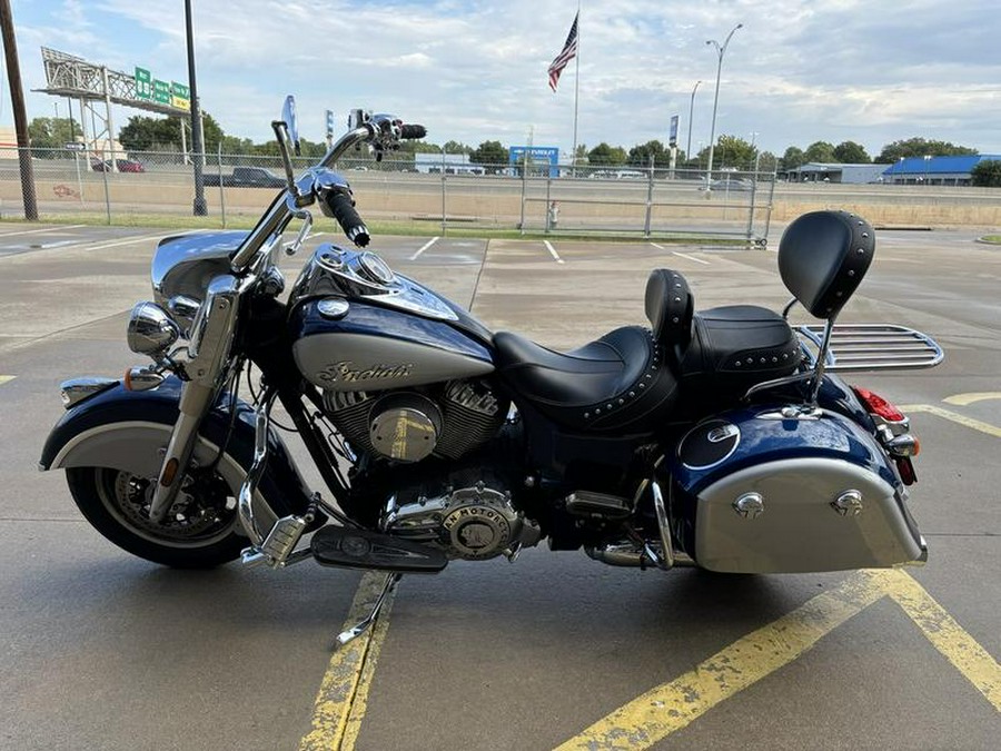 2017 Indian Motorcycle® Springfield™ Blue Sapphire Over Star Silver