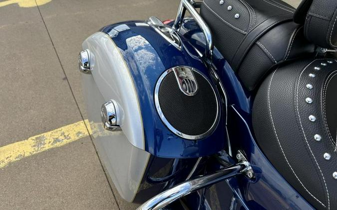 2017 Indian Motorcycle® Springfield™ Blue Sapphire Over Star Silver