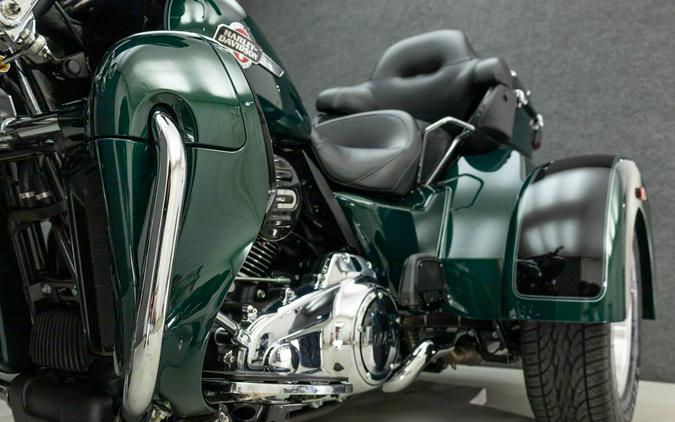 2024 HARLEY DAVIDSON FLHTCUTG TRI GLIDE ULTRA CLASSIC TRIKE W/ABS