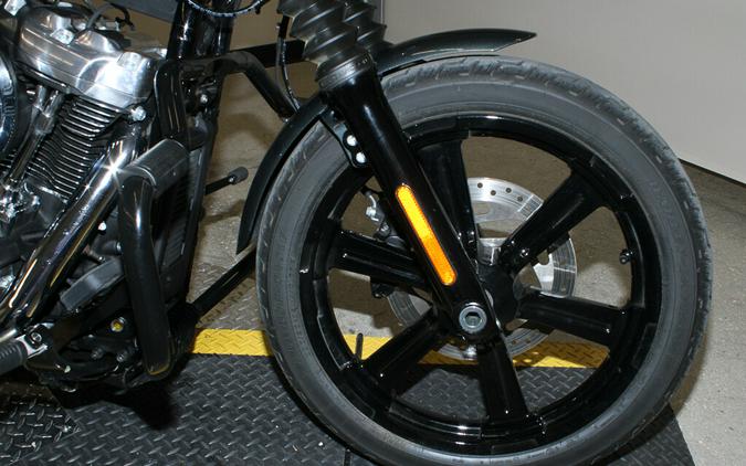 Used 2025 Harley-Davidson Street Bob Cruiser FXBB Motorcycle For Sale In Miami, Florida