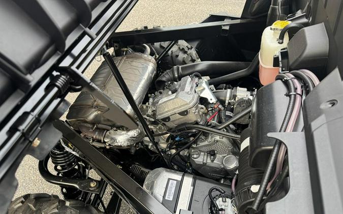 2026 Can-Am Defender DPS HD7 Dark Wildland Camo