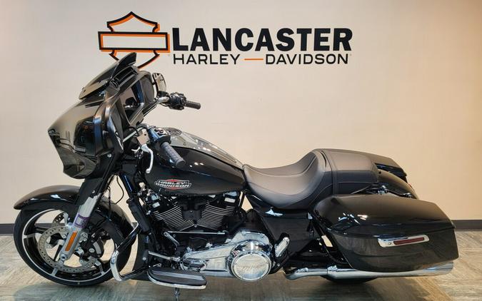 2025 Harley-Davidson Street Glide® Vivid Black FLHX