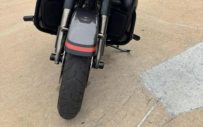 2018 Harley-Davidson FLHXSE CVO Street Glide