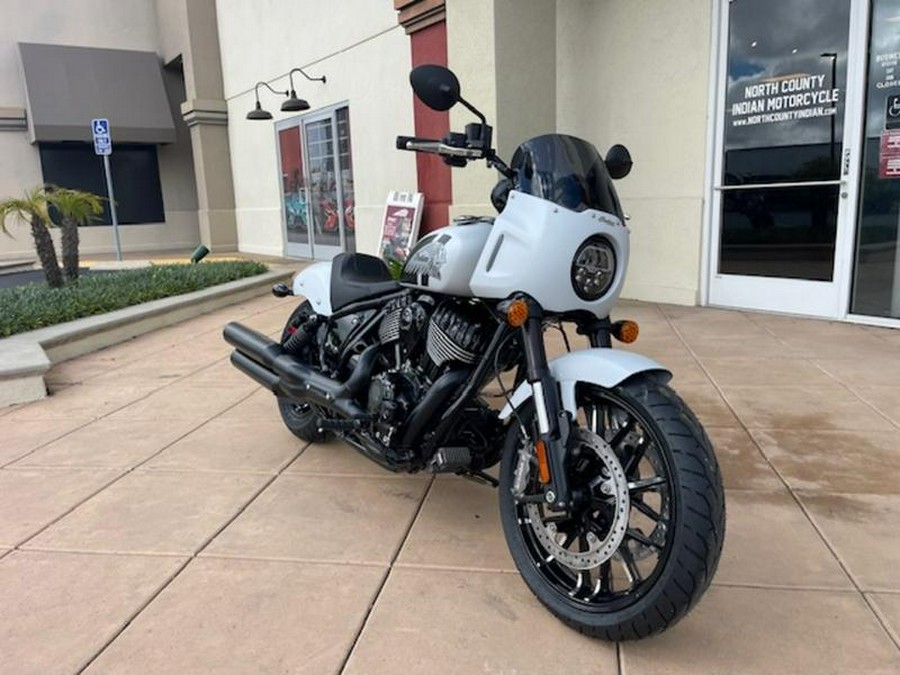 2024 Indian Motorcycle® Sport Chief Ghost White Metallic Smoke