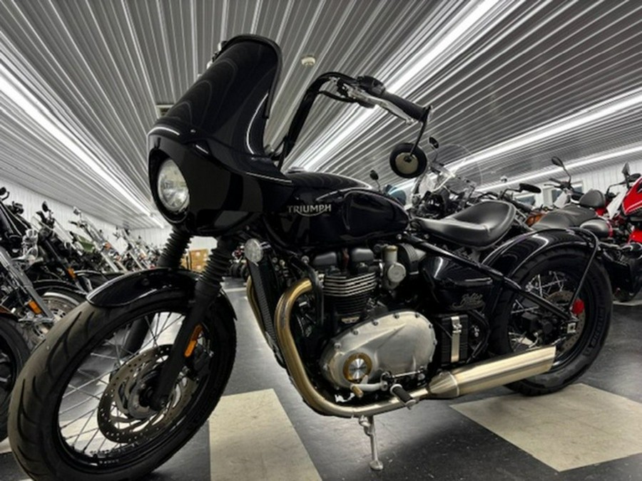 2018 Triumph Bonneville Bobber Jet Black