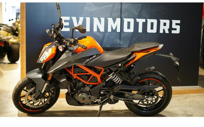 2023 KTM Duke 390