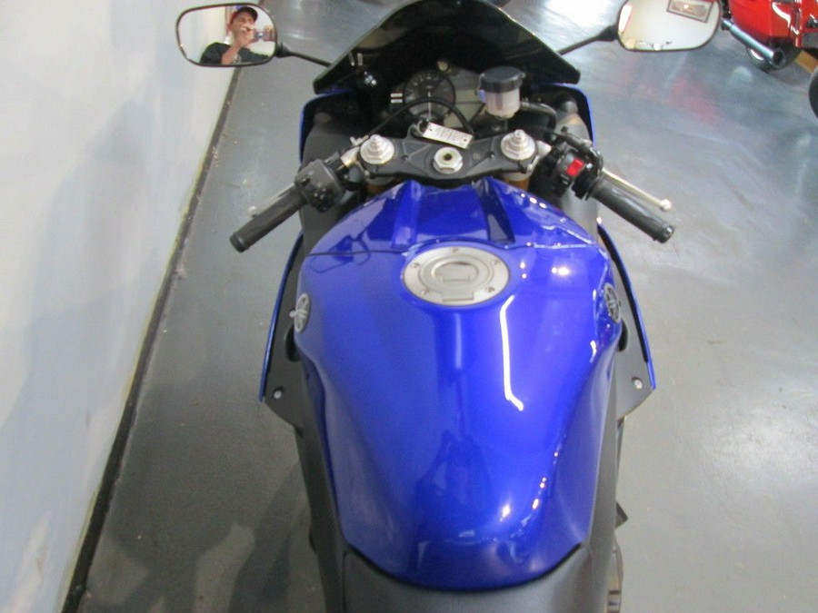 2011 Yamaha YZF R1