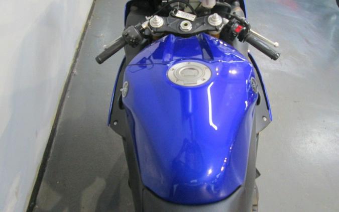 2011 Yamaha YZF R1