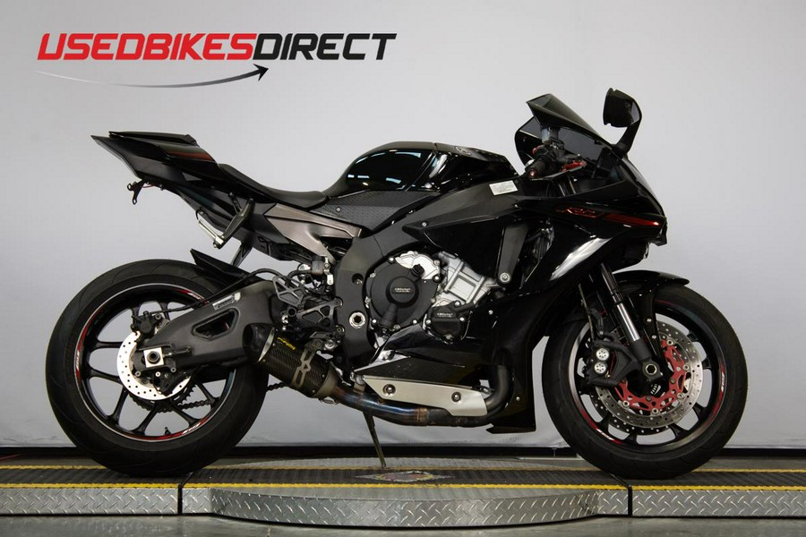 2015 Yamaha YZF-R1 - $13,999.00