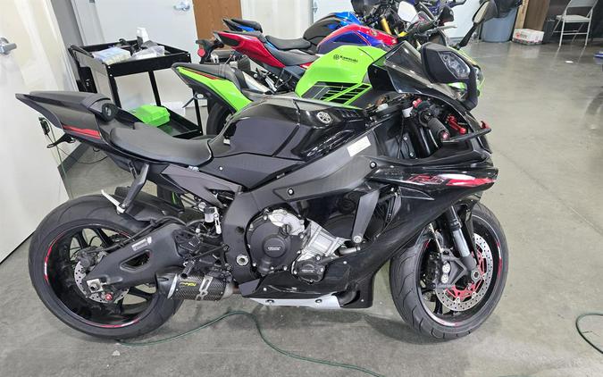 2015 Yamaha YZF-R1 - $13,499.00