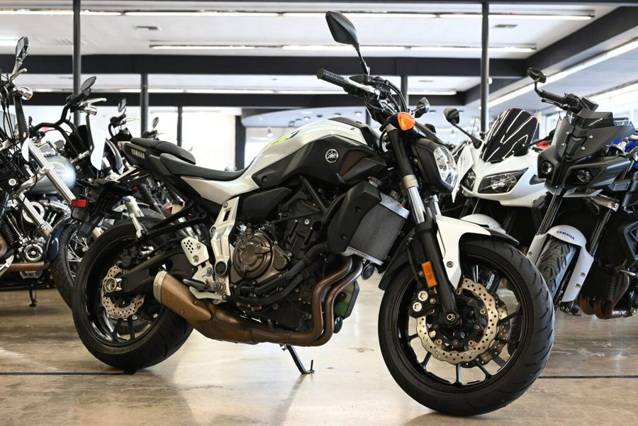 2017 Yamaha FZ07