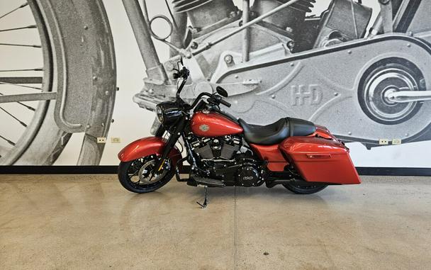 2025 Road King Special FLHRXS