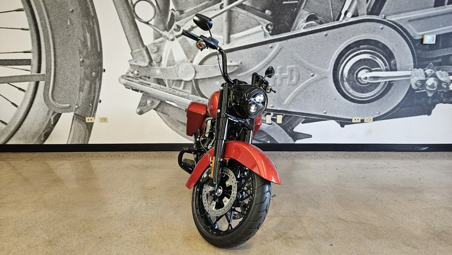 2025 Road King Special FLHRXS