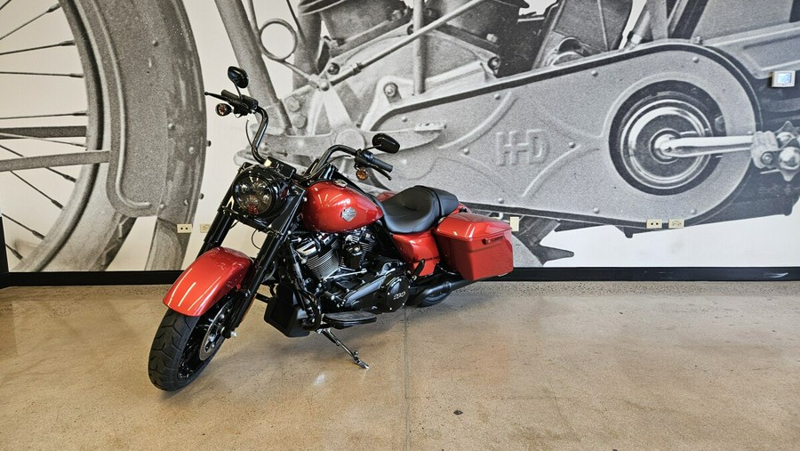 2025 Road King Special FLHRXS