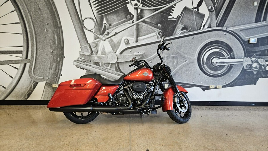 2025 Road King Special FLHRXS
