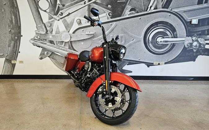 2025 Road King Special FLHRXS