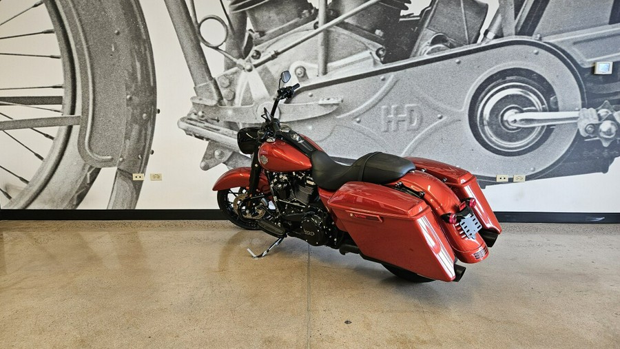 2025 Road King Special FLHRXS