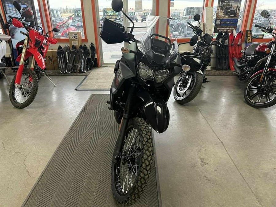 2025 Kawasaki KLR®650 Metallic Matte Old School Green