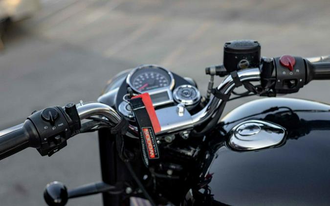 2022 Royal Enfield Classic 350 Halcyon Black