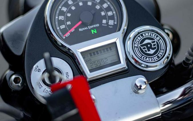 2022 Royal Enfield Classic 350 Halcyon Black
