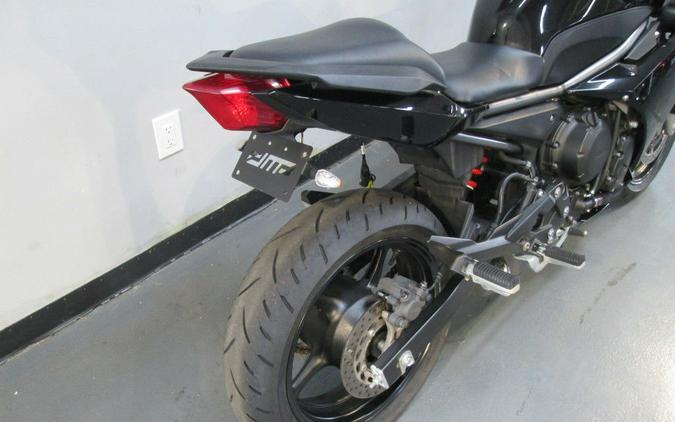 2011 Yamaha FZ6R