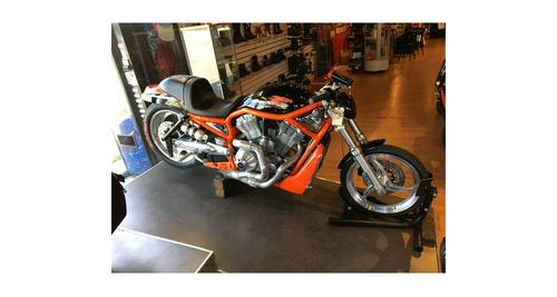 2006 Harley-Davidson® CVO V-ROD DESTROYER