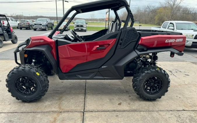 2024 Can-Am Commander XT 700 Fiery Red