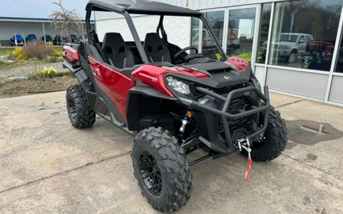 2024 Can-Am Commander XT 700 Fiery Red