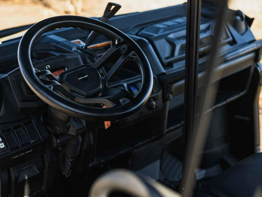 2023 Can-Am® Defender MAX DPS HD10