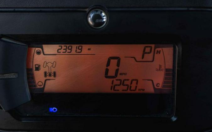 2023 Can-Am® Defender MAX DPS HD10