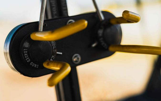 2023 Can-Am® Defender MAX DPS HD10