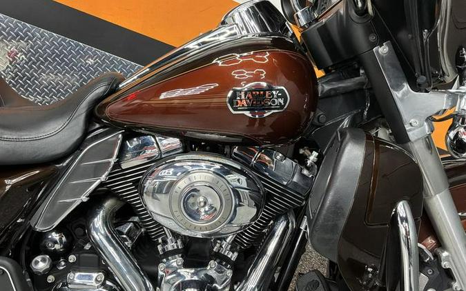 2011 Harley-Davidson® FLHTCU - Ultra Classic® Electra Glide®