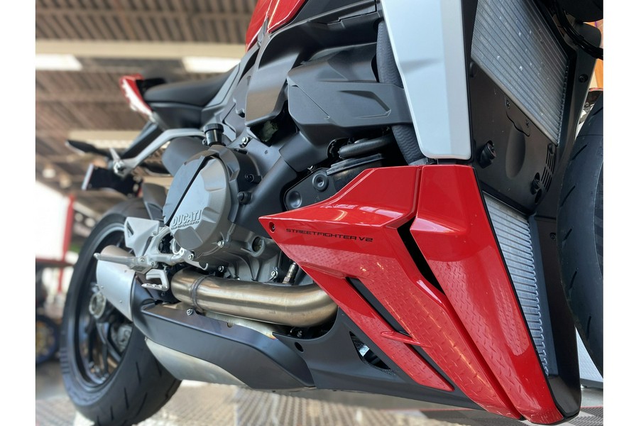 2024 Ducati Streetfighter V2