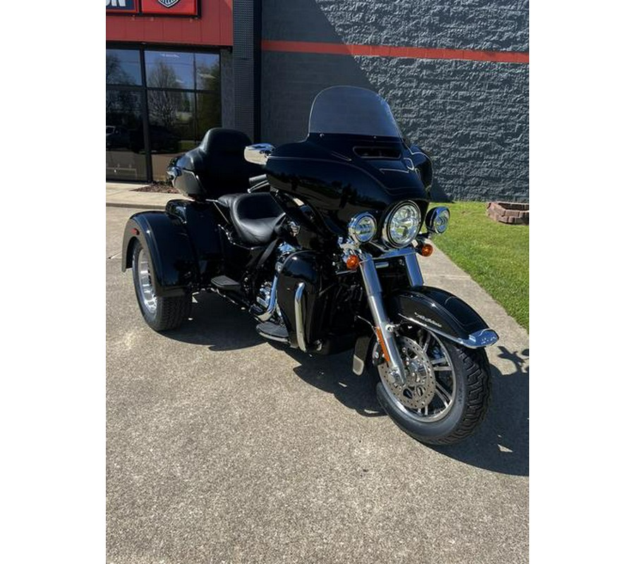 2024 Harley-Davidson® FLHTCUTG - Tri Glide® Ultra