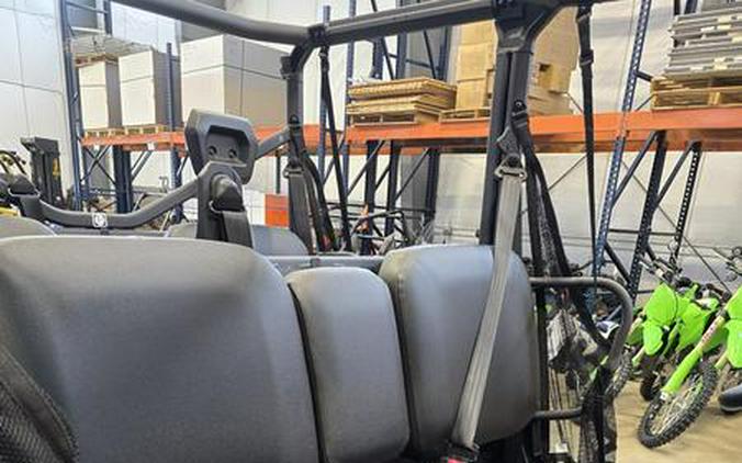 2025 Can-Am® Defender MAX HD7