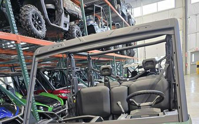 2025 Can-Am® Defender MAX HD7