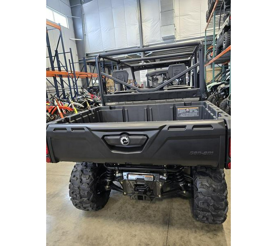2025 Can-Am® Defender MAX HD7