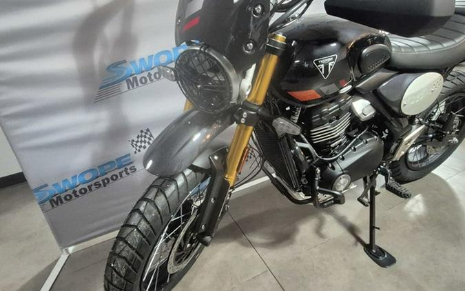 2026 Triumph Scrambler 400 XC Storm Grey