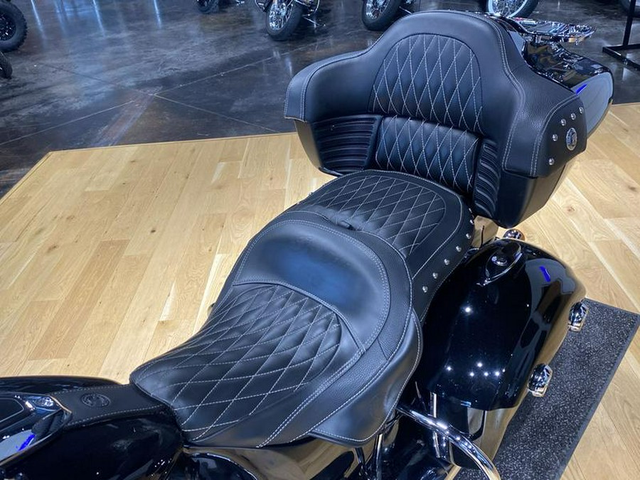 2023 Indian Motorcycle® Roadmaster® Black Metallic