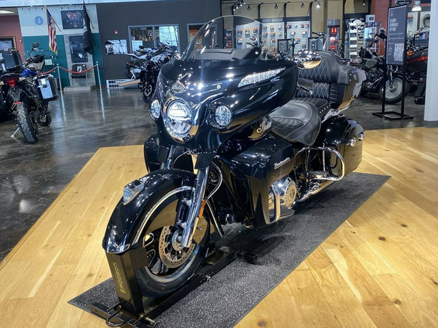 2023 Indian Roadmaster Black Metallic