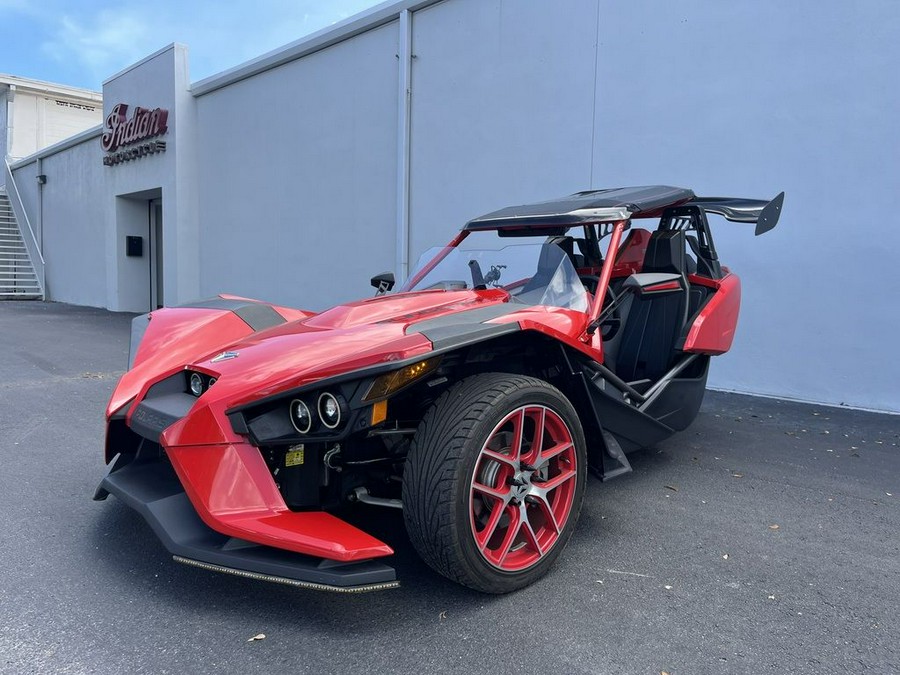 2016 Polaris Slingshot® Reverse Trike SL Red Pearl