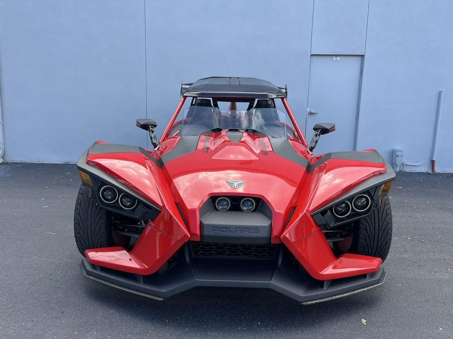 2016 Polaris Slingshot® Reverse Trike SL Red Pearl